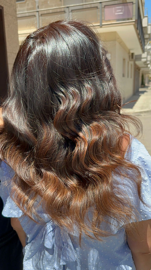 Laminazione dei Capelli: Il Segreto per Trasformare i Tuoi Capelli da Opachi a Incredibilmente Brillanti.